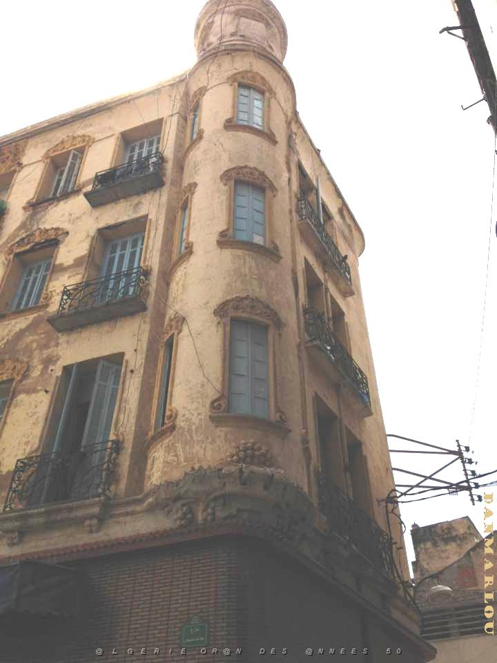 ORAN Hotel Moderne , Rue Bosquet ( pres du theatre ).jpg
